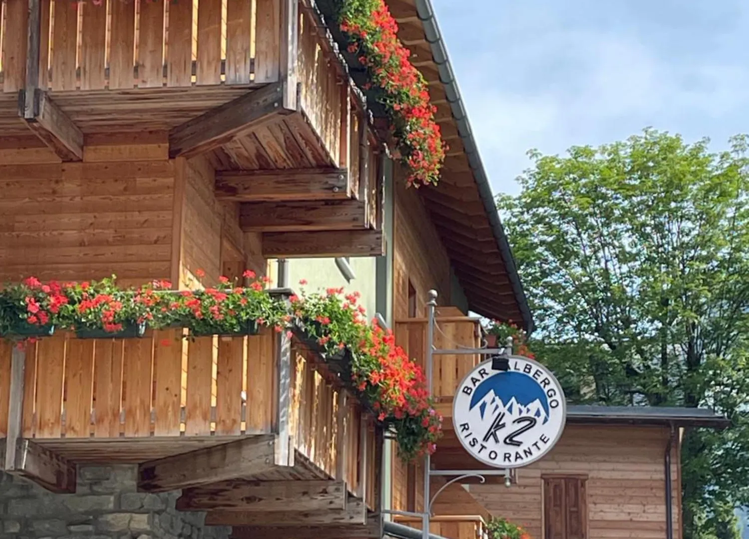 Albergo K2 Madesimo 2*,  Italia